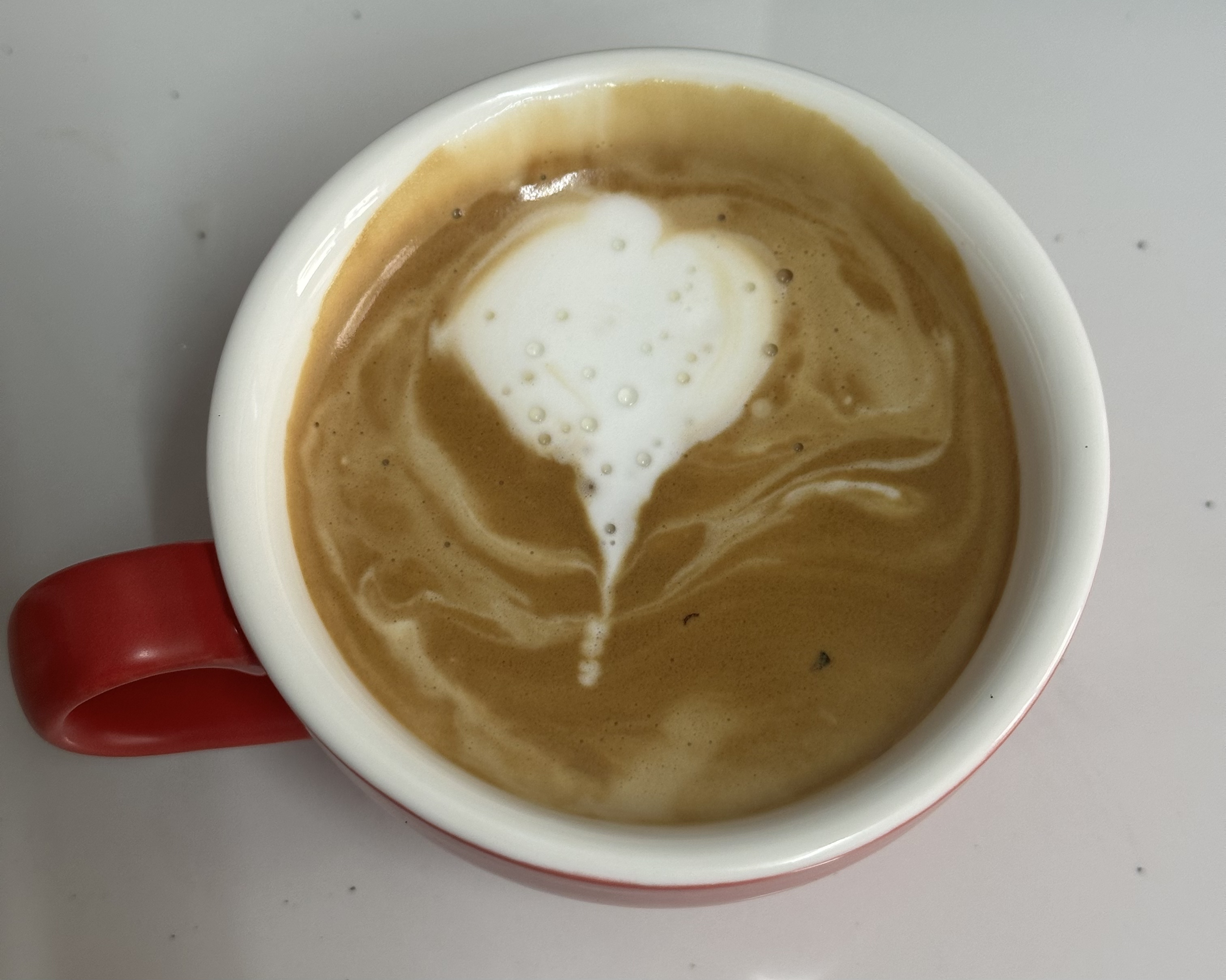 My First Latte Art Attempts: Why a Simple Heart Was So Hard